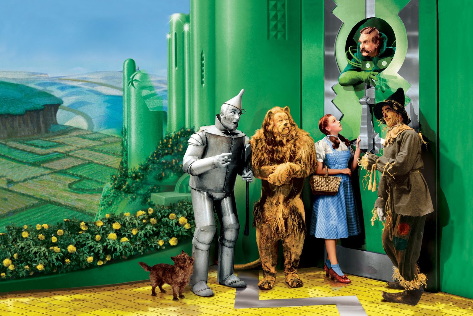 Jack Haley, Bert Lahr, Judy Garland and Ray Bolger in The Wizard of Oz 1939...