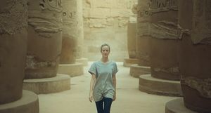 Andrea Riseborough Quietly Shines in Luxor, a Film About Love, War and  Egyptology