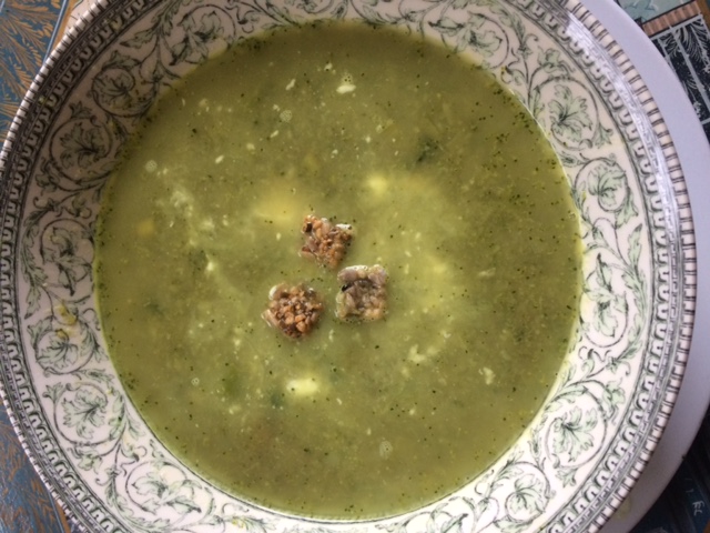 Organic Broccoli Soup with Chestnuts